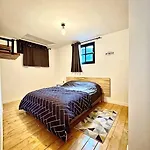 Le Théâtre, Cœur De Appartement
